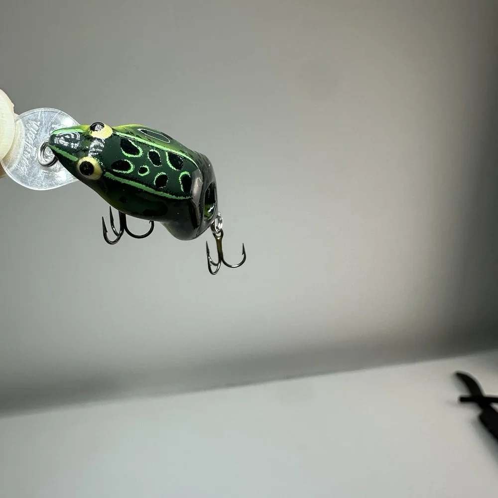 Vintage Rebel Wee Frog Fishing Lure Green Frog Crankbait 1.5